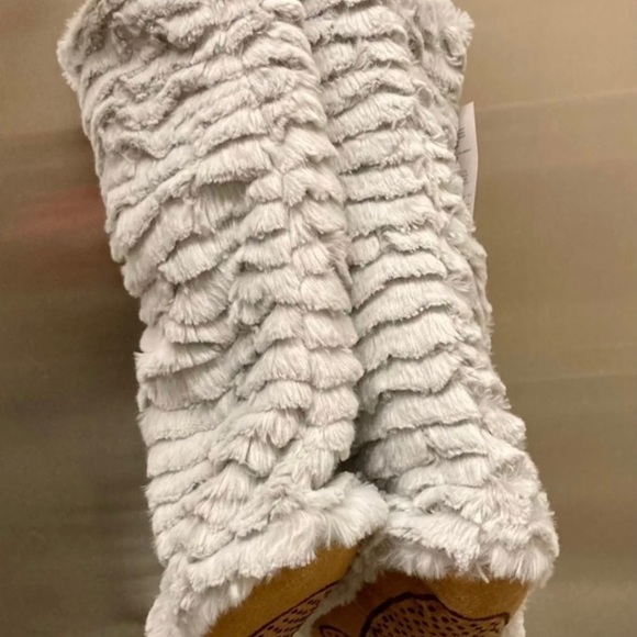 POM POM Bootie Slippers Gray Paw Print Bottoms Womens Small 5 6 - Picture 14 of 16